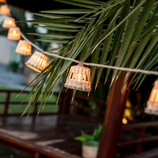 Aurora Solar Charged Garland