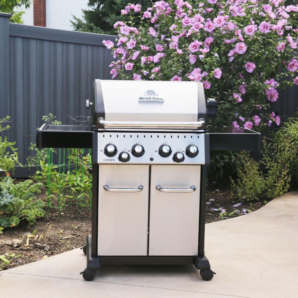 Broil King Crown S 490 Gas Grill