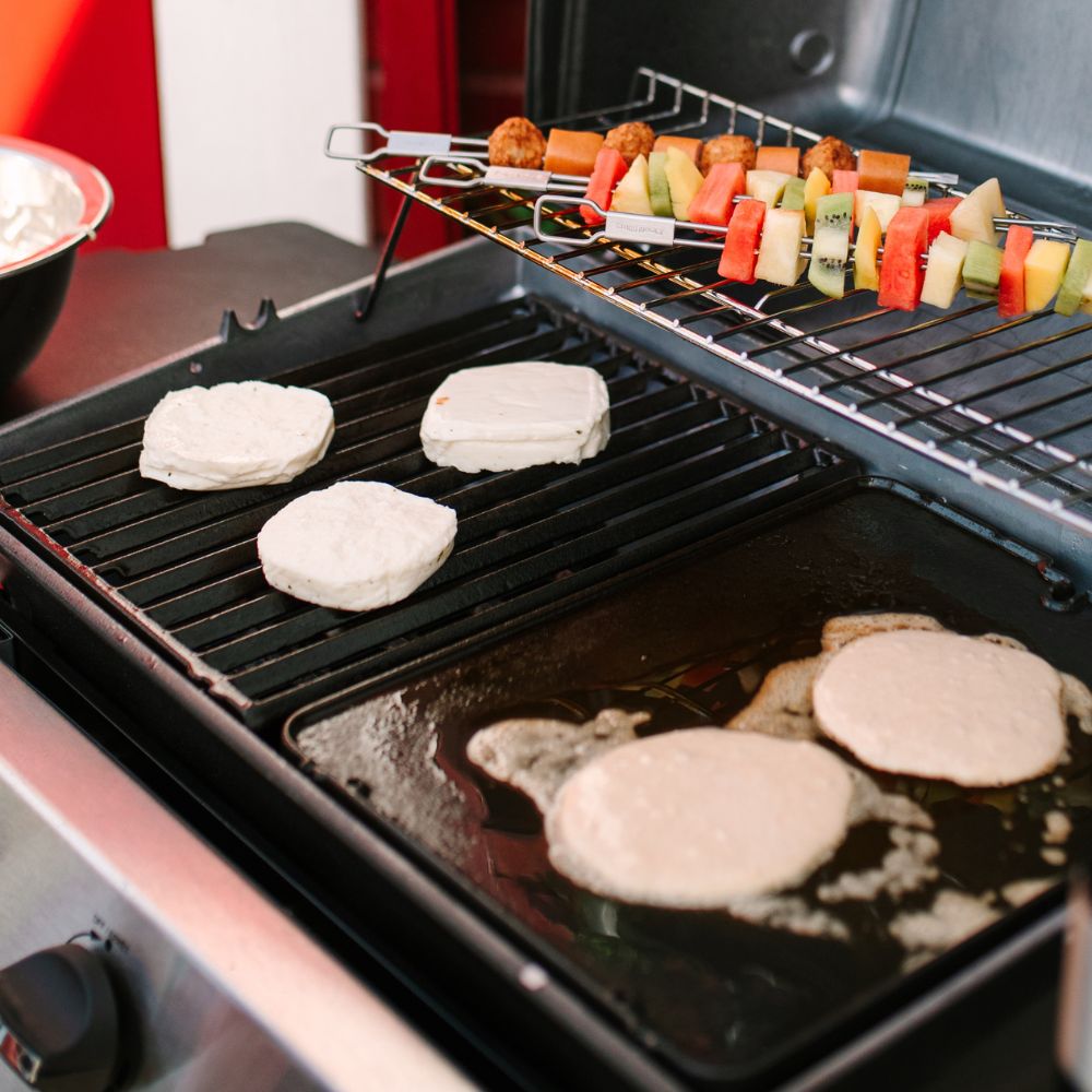 Broil King Gem 310 Gas Grill - Propane