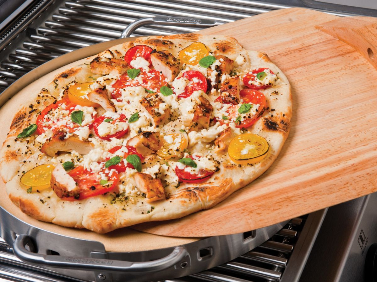Broil King Imperial Pizza Stone Set