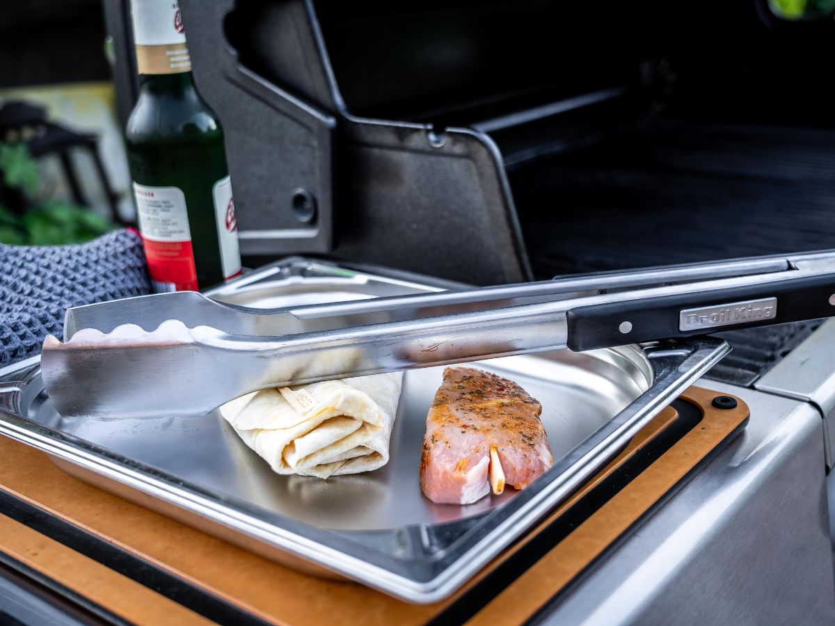 Broil King Imperial Stainless Steel Tong