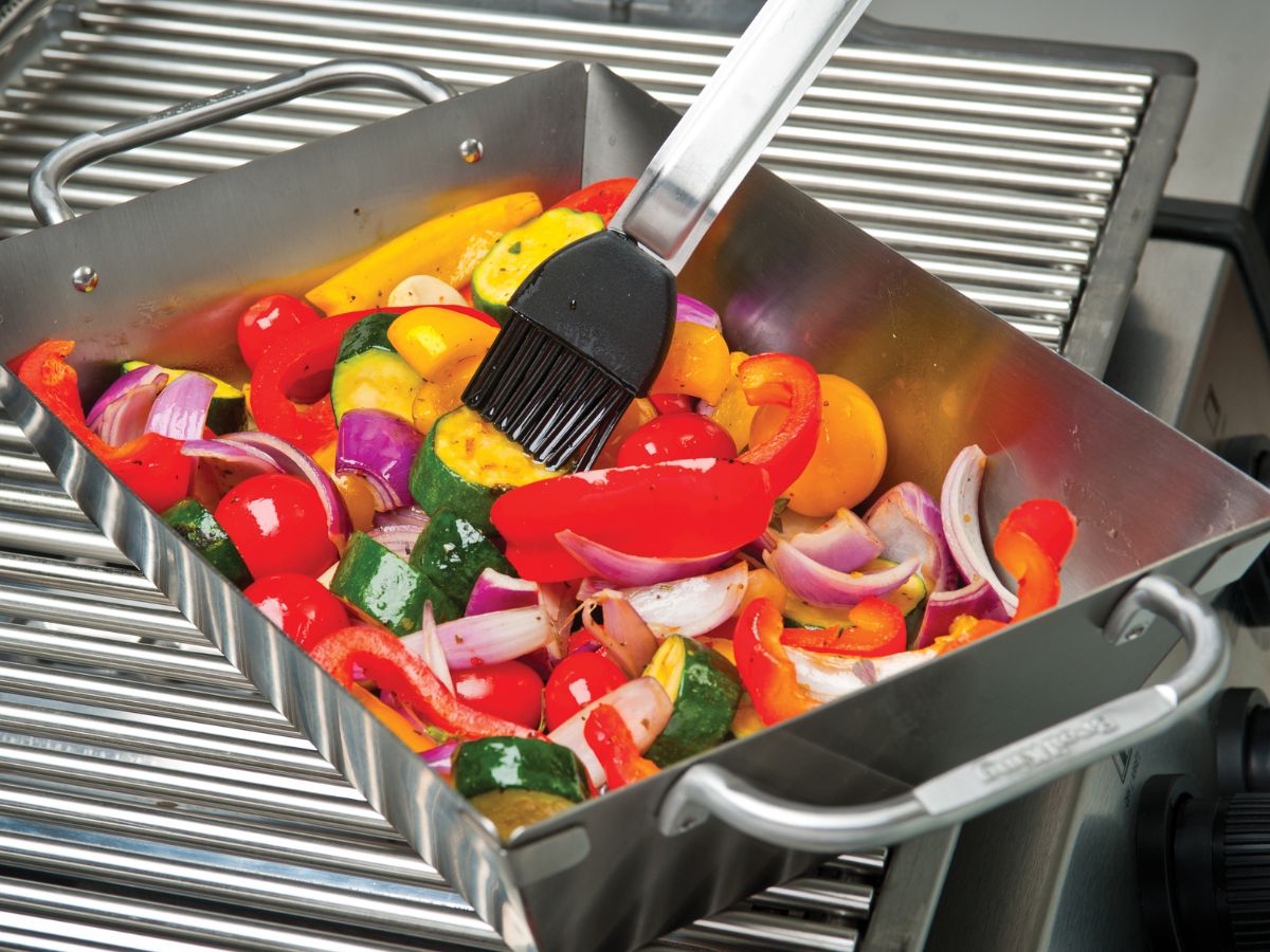 Broil King Imperial Stainless Steel Wok Topper