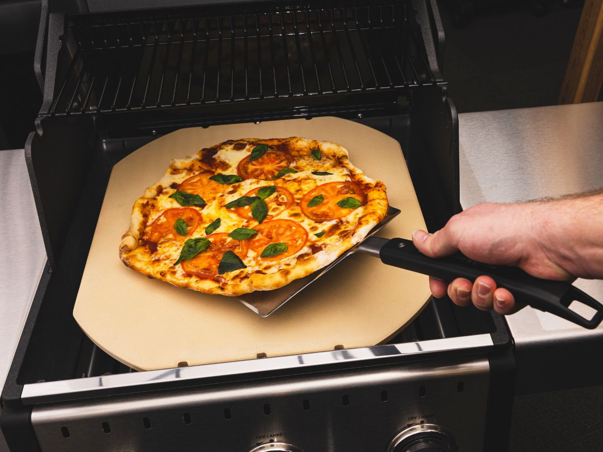 Broil King Pizza Stone: Baron/Crown