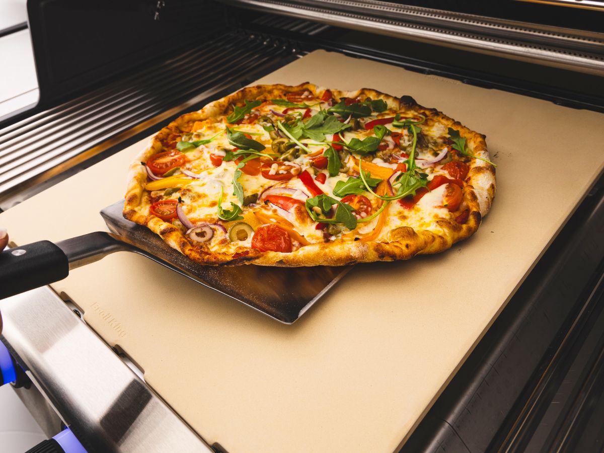 Broil King Pizza Stone: Imperial/Regal