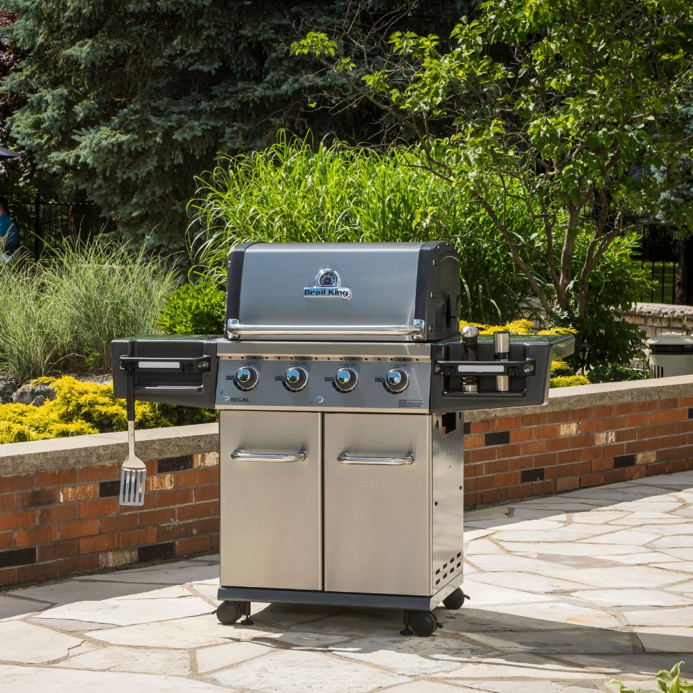 Broil King Regal S 420 Pro Gas Grill