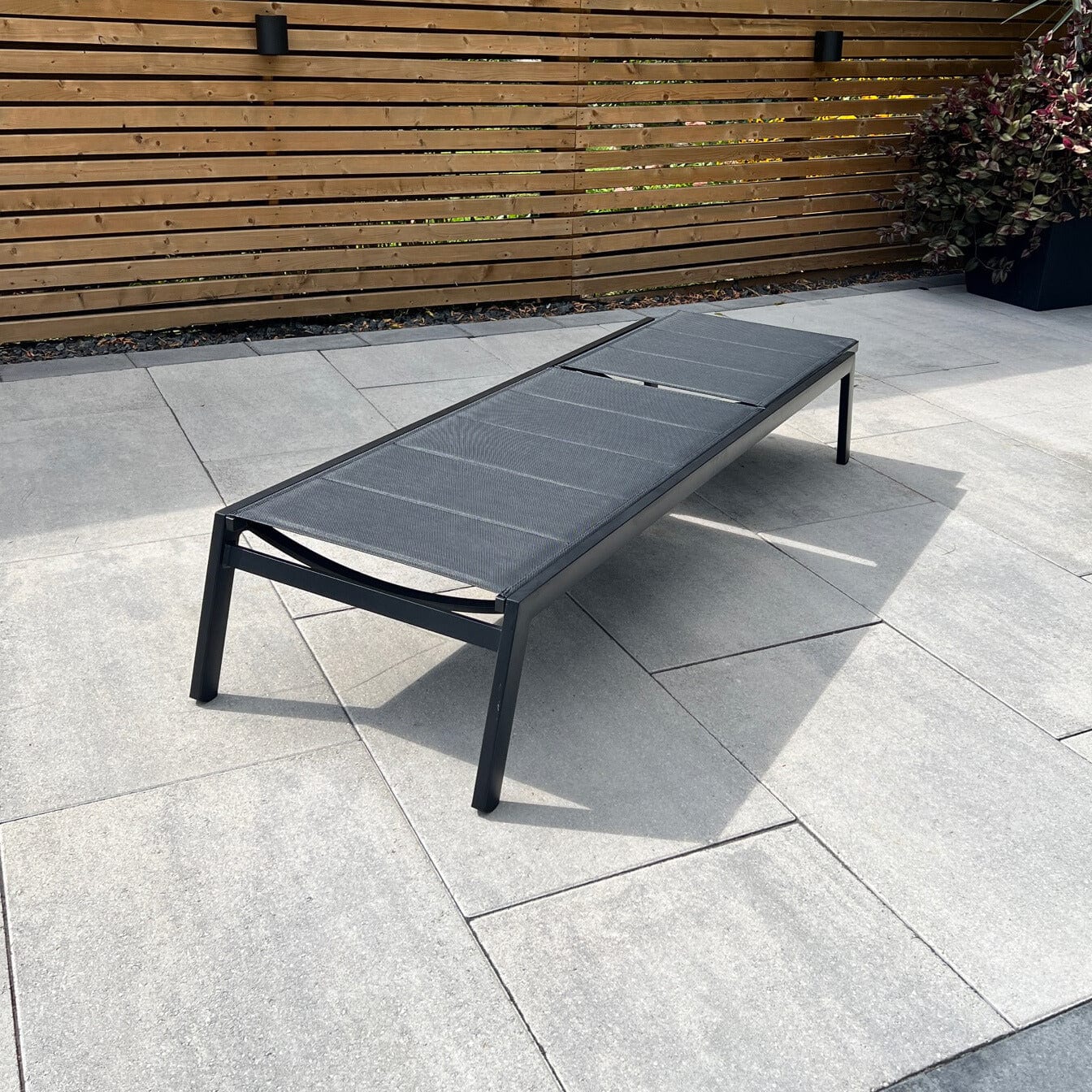 Breeze Padded Sling Chaise Lounge