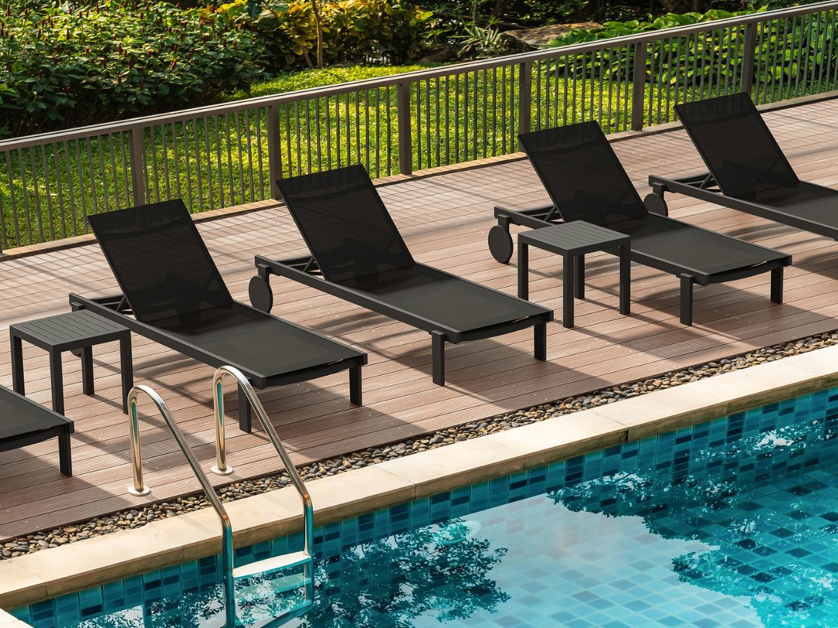 Casablanca Chaise Lounge - Set of 4