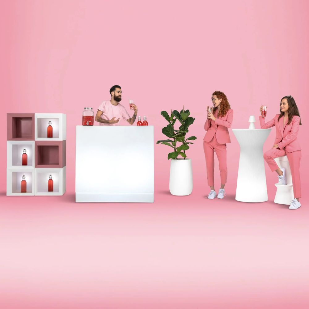 Camelia High Planter