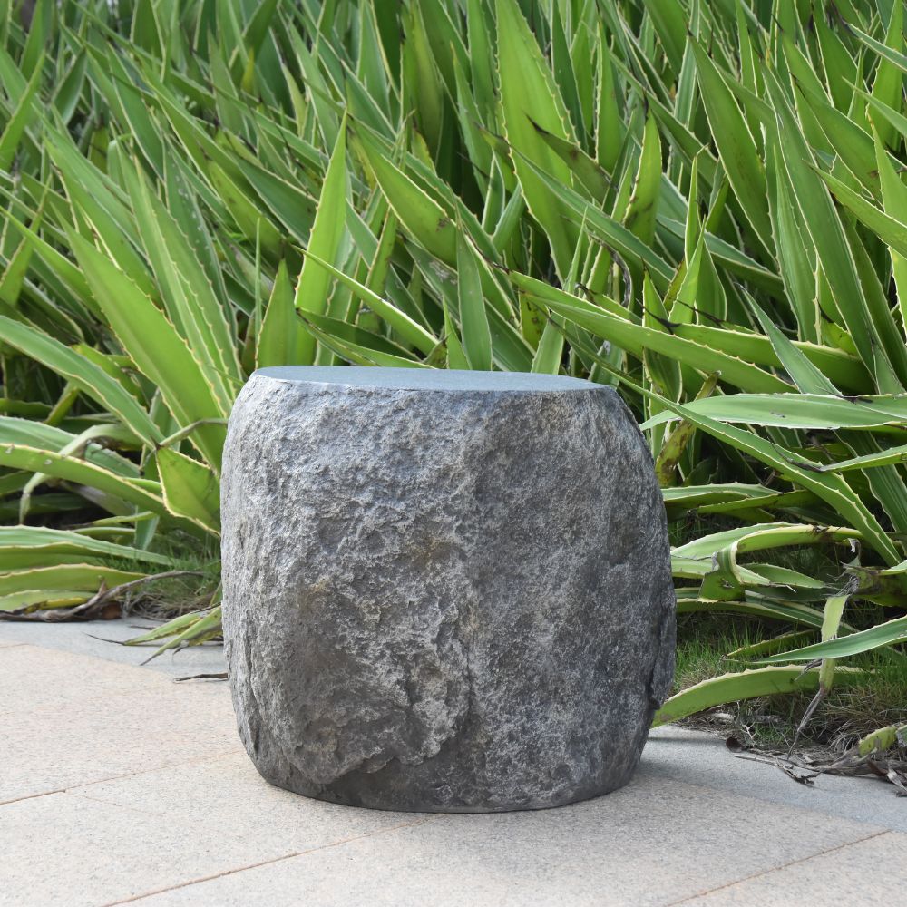 Boulder Cast Concrete Seat