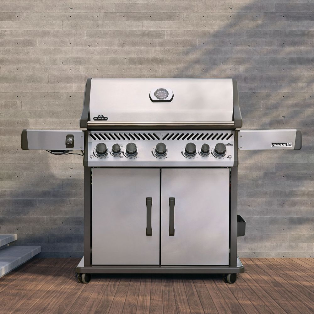 Napoleon Rogue PRO-S 625 with Infrared Side & Rear Burner Gas Grill - Stainless Steel