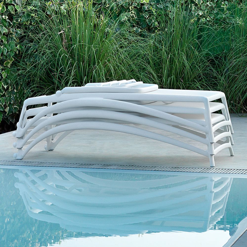 Atlantico Chaise Lounge