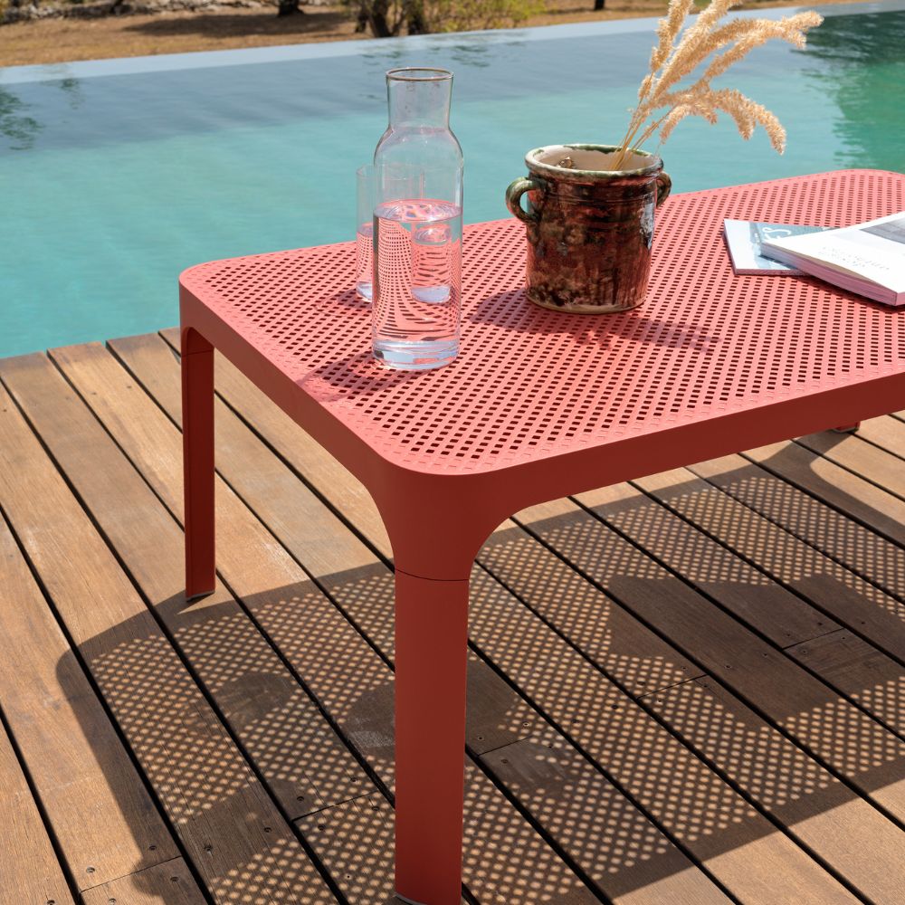 Net 100 Low Coffee Table
