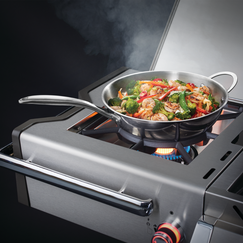 Napoleon Prestige PRO 825 Stainless Steel w/ Infrared Rear & Side Burners