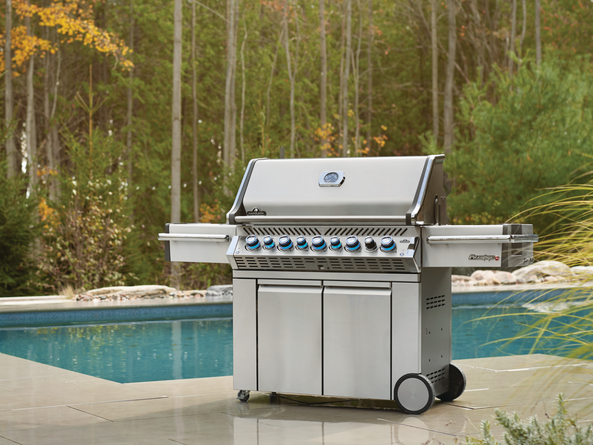 Napoleon Prestige PRO 665 Stainless Steel w/ Infrared Rear & Side Burner - CALL FOR IN-STORE PROMO