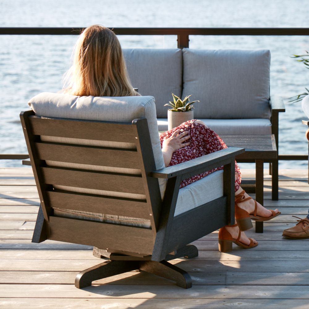 Tofino Swivel Club Chair