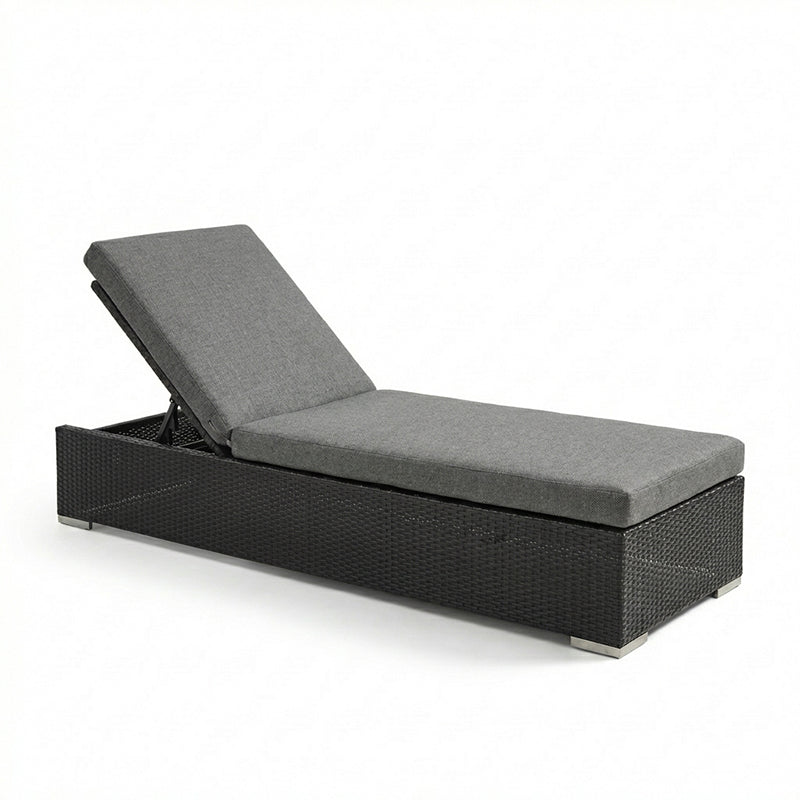Universal Wicker Chaise - Caviar Black