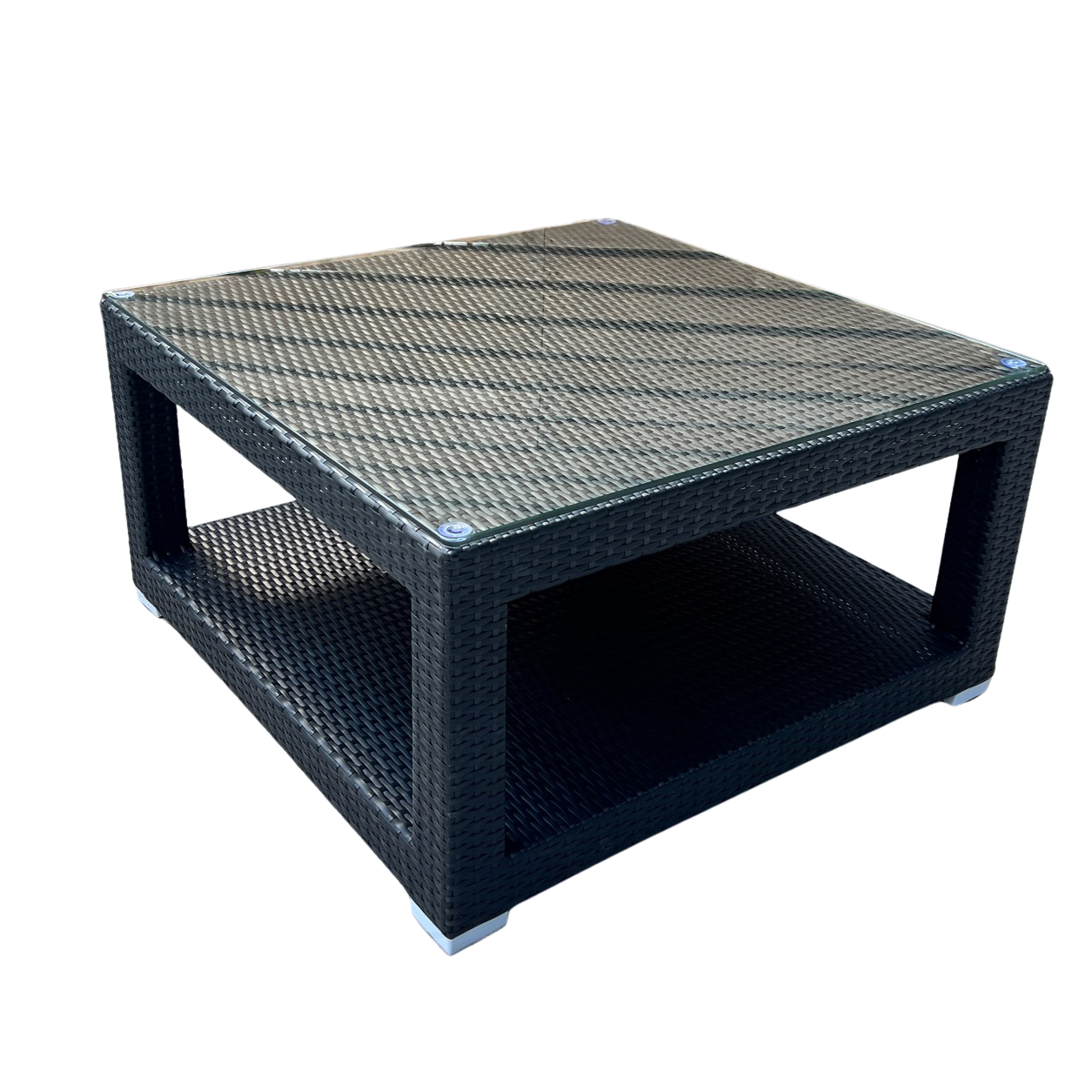 Universal Wicker Chat Table