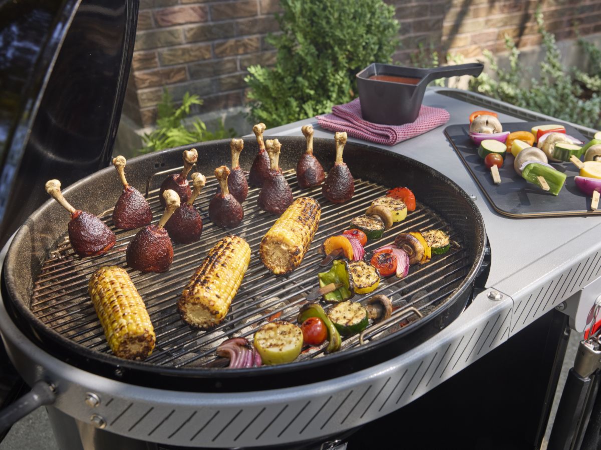 Weber 22" Performer Charcoal Grill