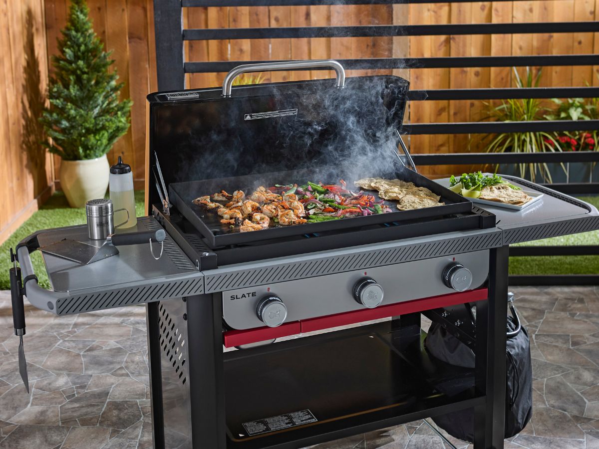 Weber 28" Griddle Gas Grill
