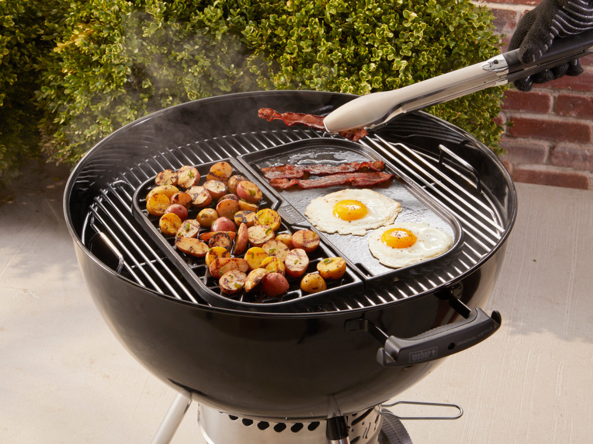 Weber Grill & Griddle Station