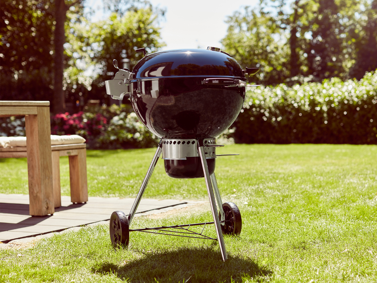 Weber Master-Touch Premium Charcoal Grill