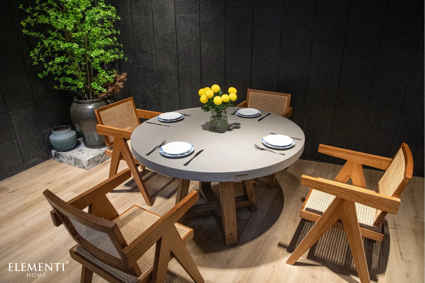 Verona 48" Round Dining Table