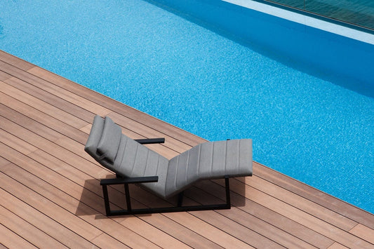 Roxy Chaise Lounge