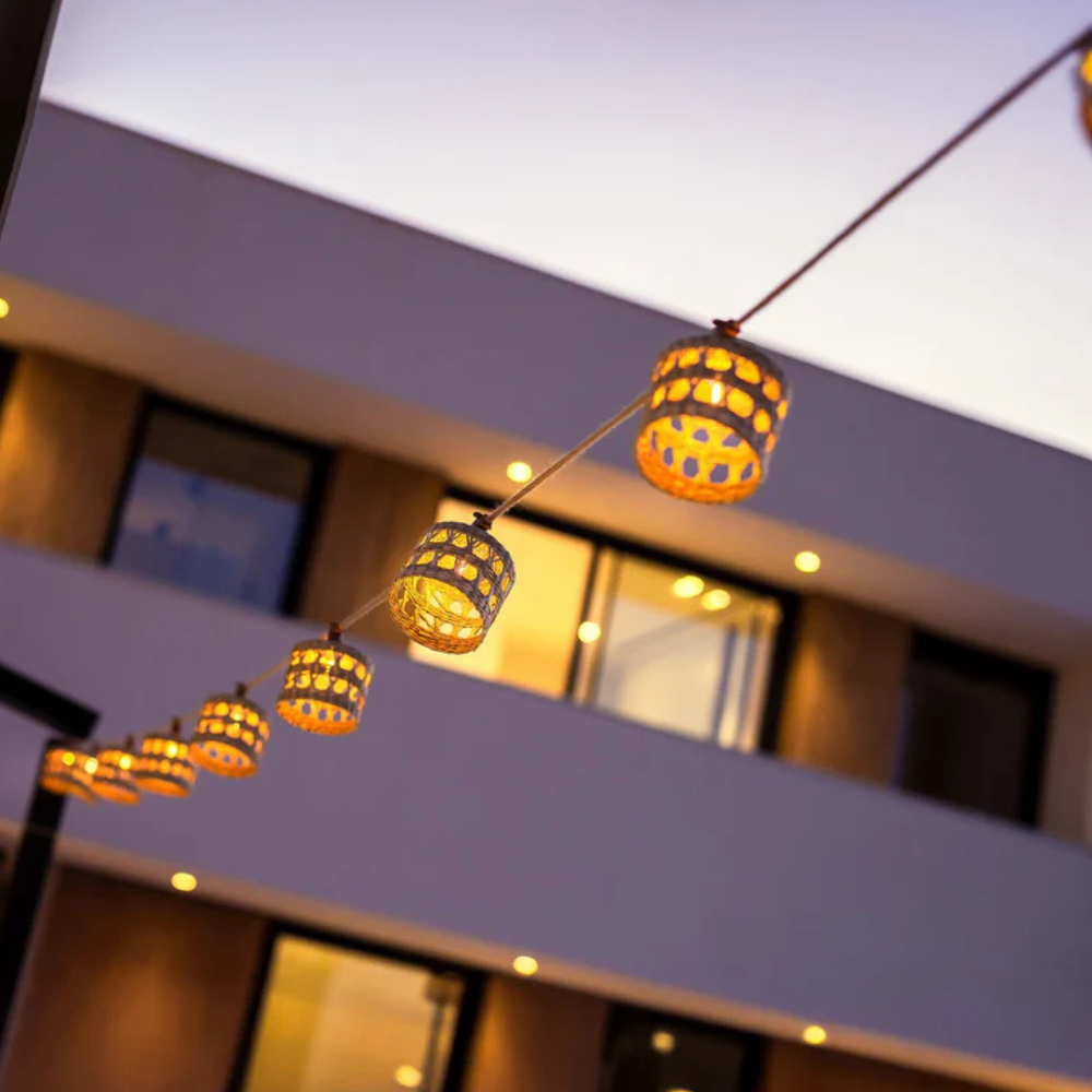 Alba Solar Charged Garland