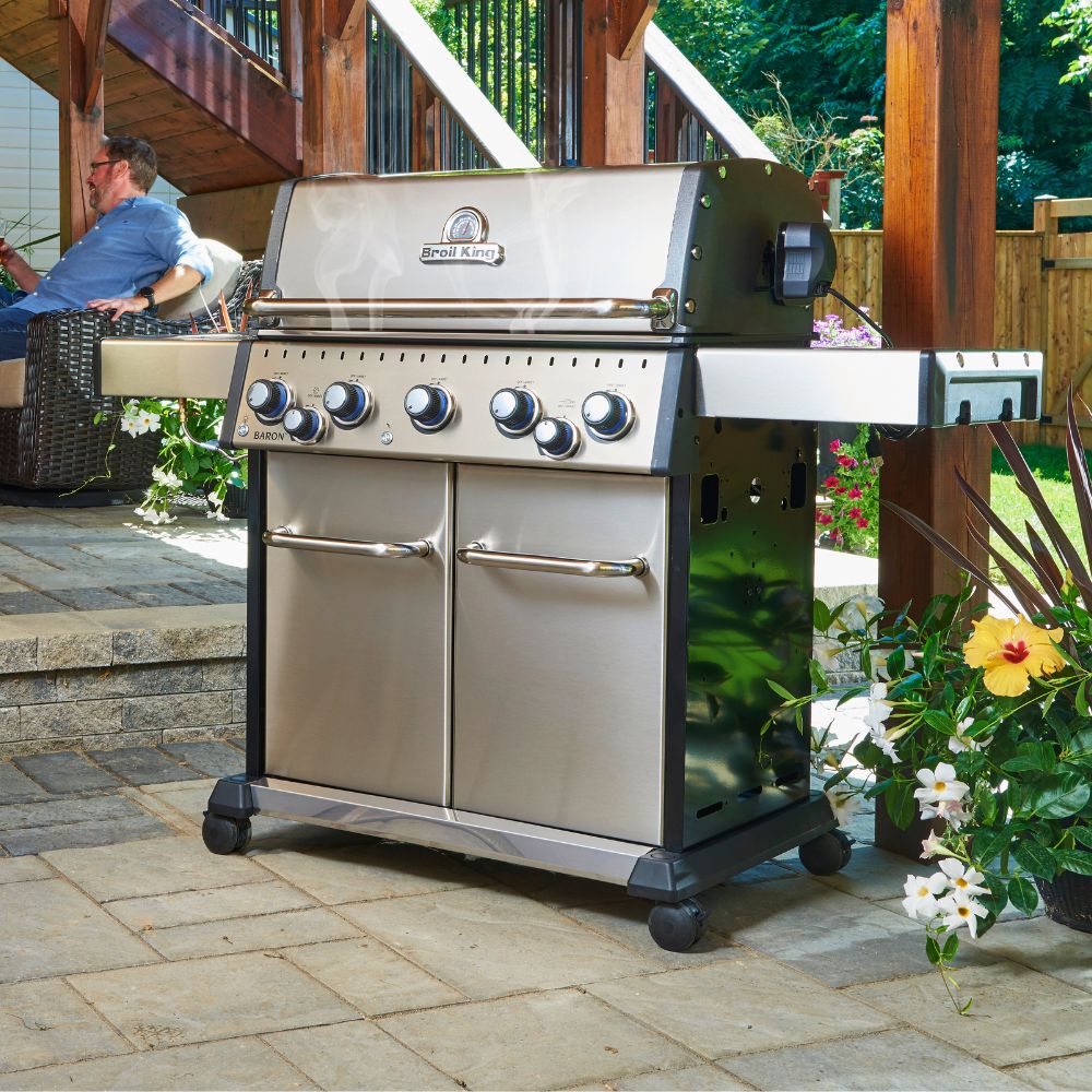 Broil King Baron S 590 Pro IR Gas Grill **INCLUDES COVER**