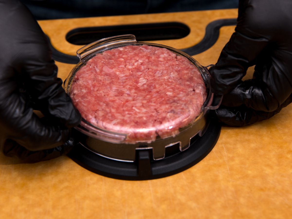Broil King Deluxe Burger Press