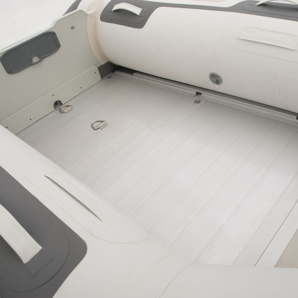 Deluxe Sports Boat w/Aluminum Deck