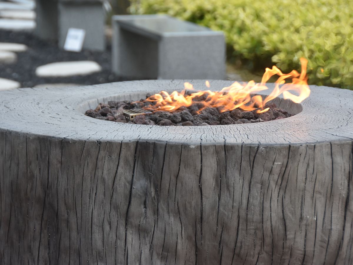 Manchester Classic Grey Cast Concrete Fire Table