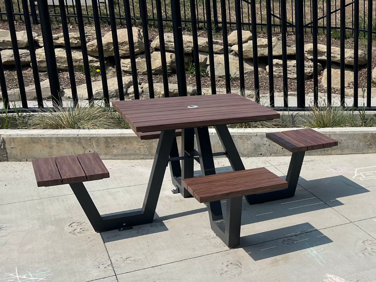 Sid Square Cluster Picnic Table