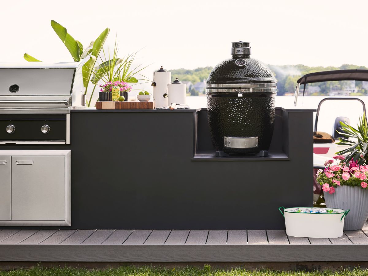 Lynx Ceramic Charcoal Grill with Rotisserie