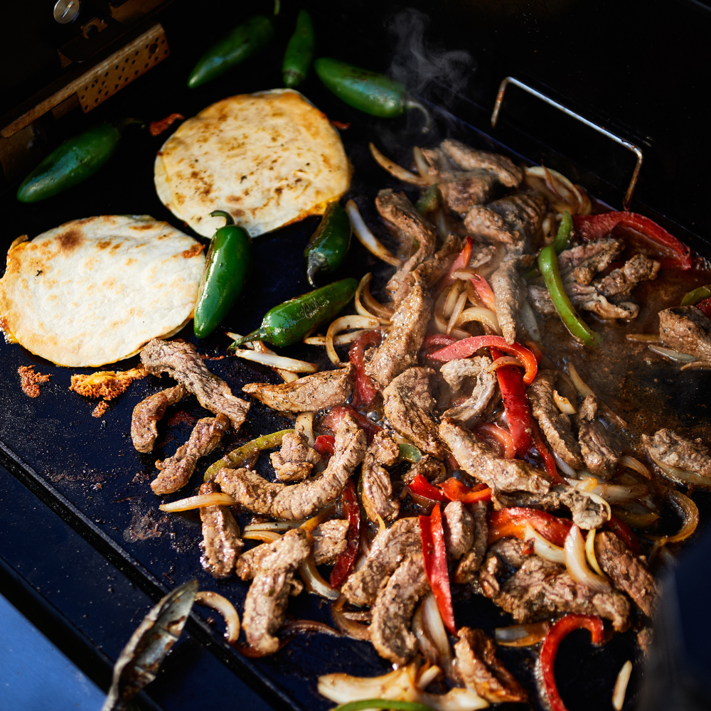 Masterbuilt Gravity Series 1050 and 1150 Griddle Insert