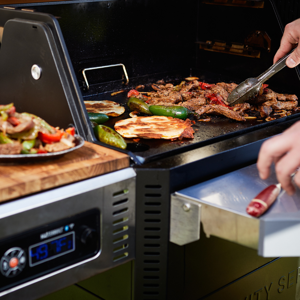 Masterbuilt Gravity Series 1050 and 1150 Griddle Insert