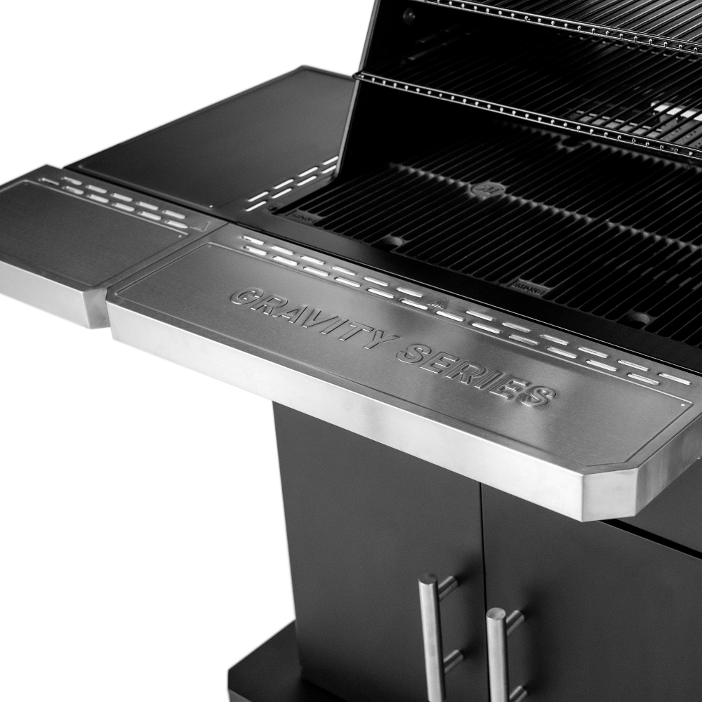Masterbuilt Gravity Series 1150 Digital Charcoal Grill & Smoker