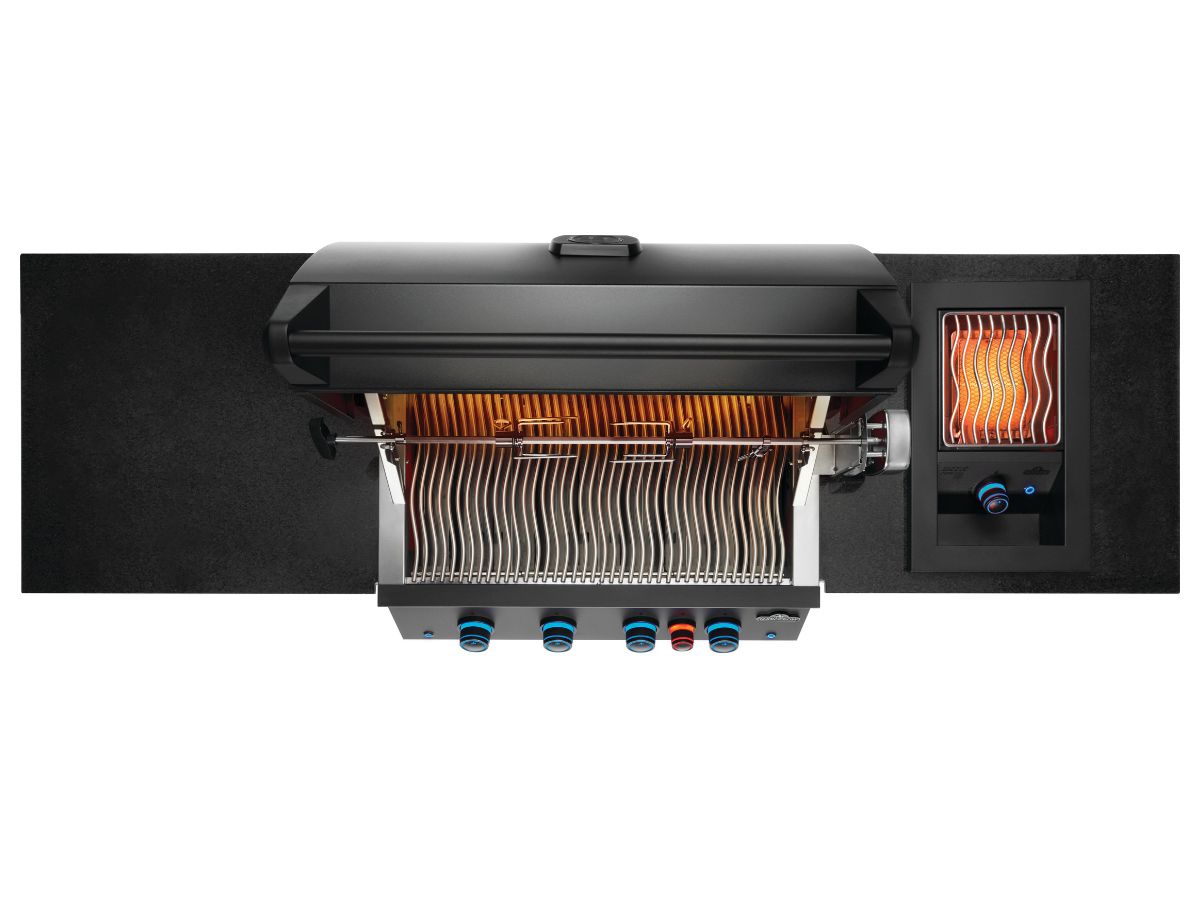 Napoleon Oasis 300 Bundle Built-In 700 Series 32 Gas Grill Island - Matte Black