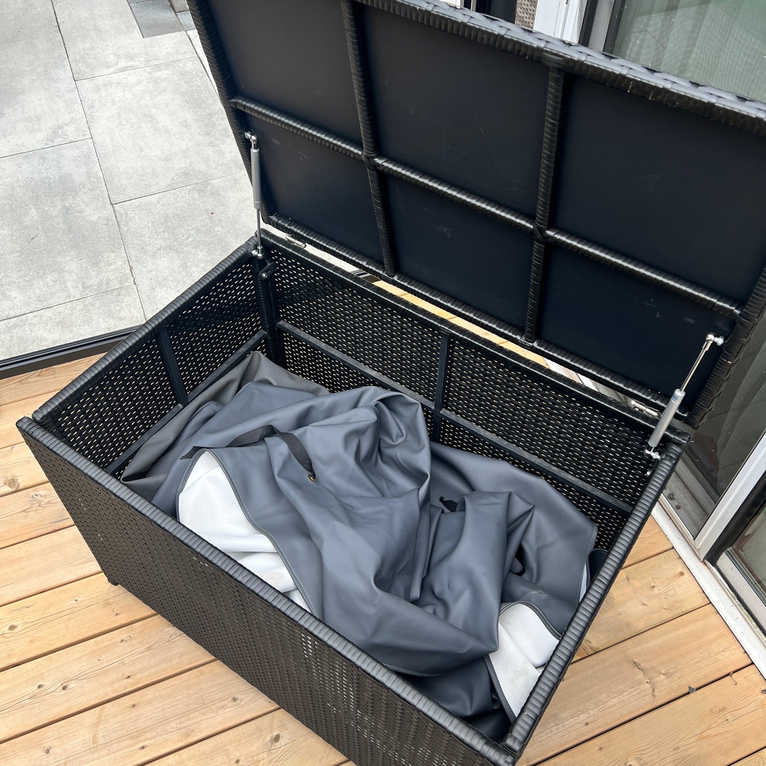 Small Wicker Storage Box – InsideOut