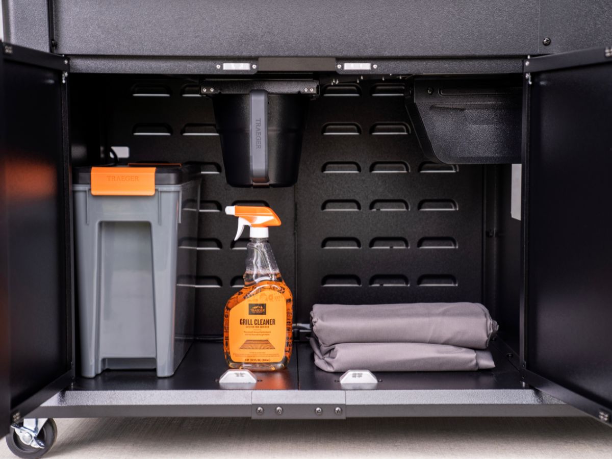 Traeger Woodridge Pro Plus Pellet Grill
