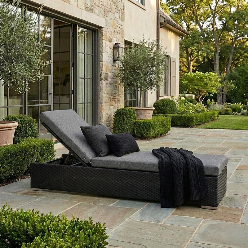 Universal Wicker Chaise - Caviar Black