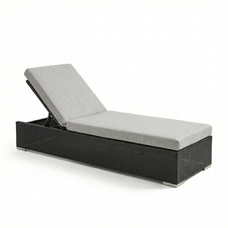 Universal Wicker Chaise - Caviar Black