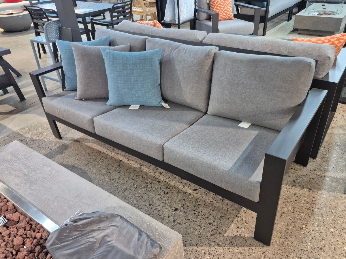 Vienna 3pc Club Set - DEMO MODEL - AS IS SET - LOCAL DELIVERY ONLY