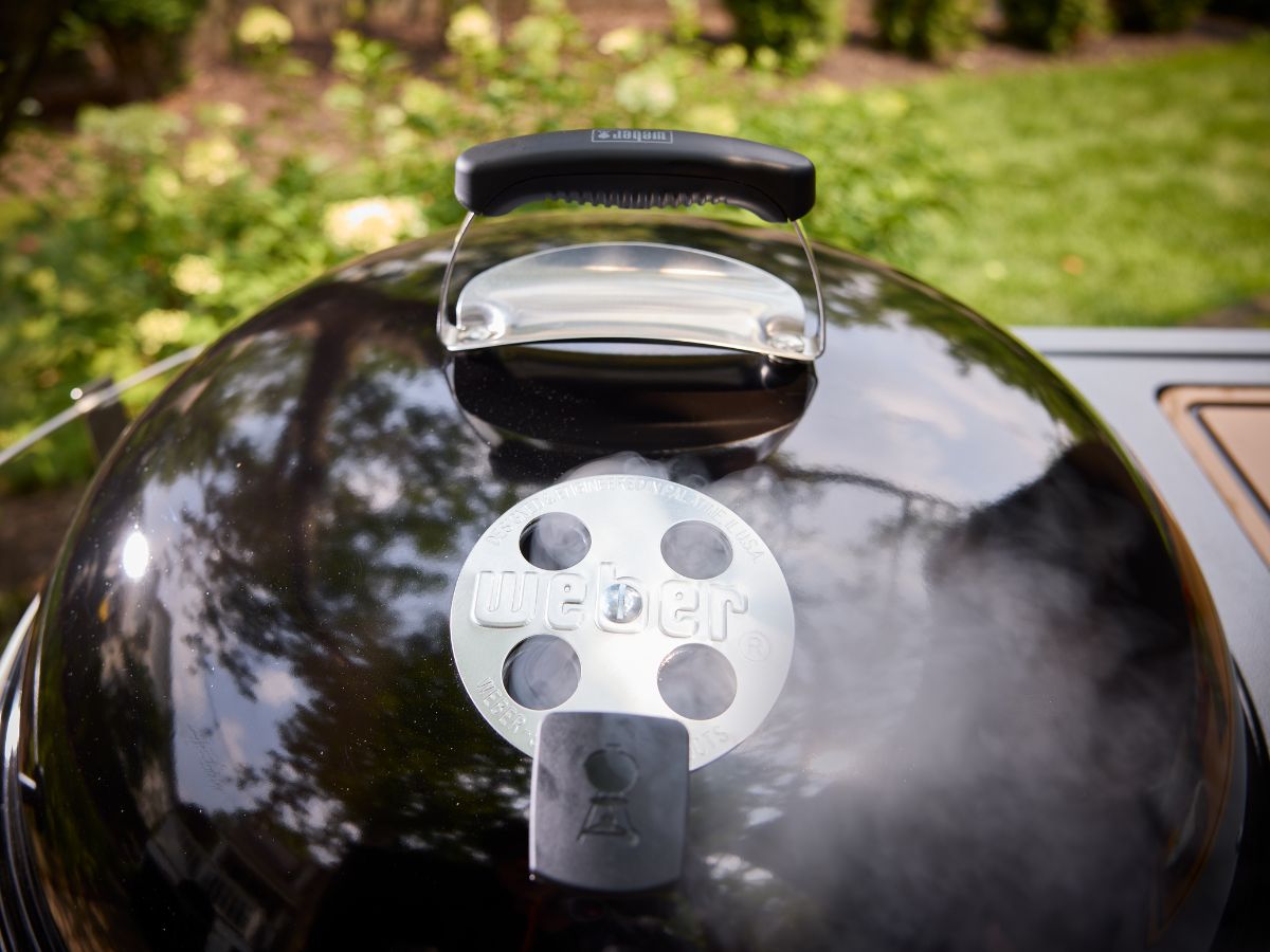 Weber 22" Performer Charcoal Grill