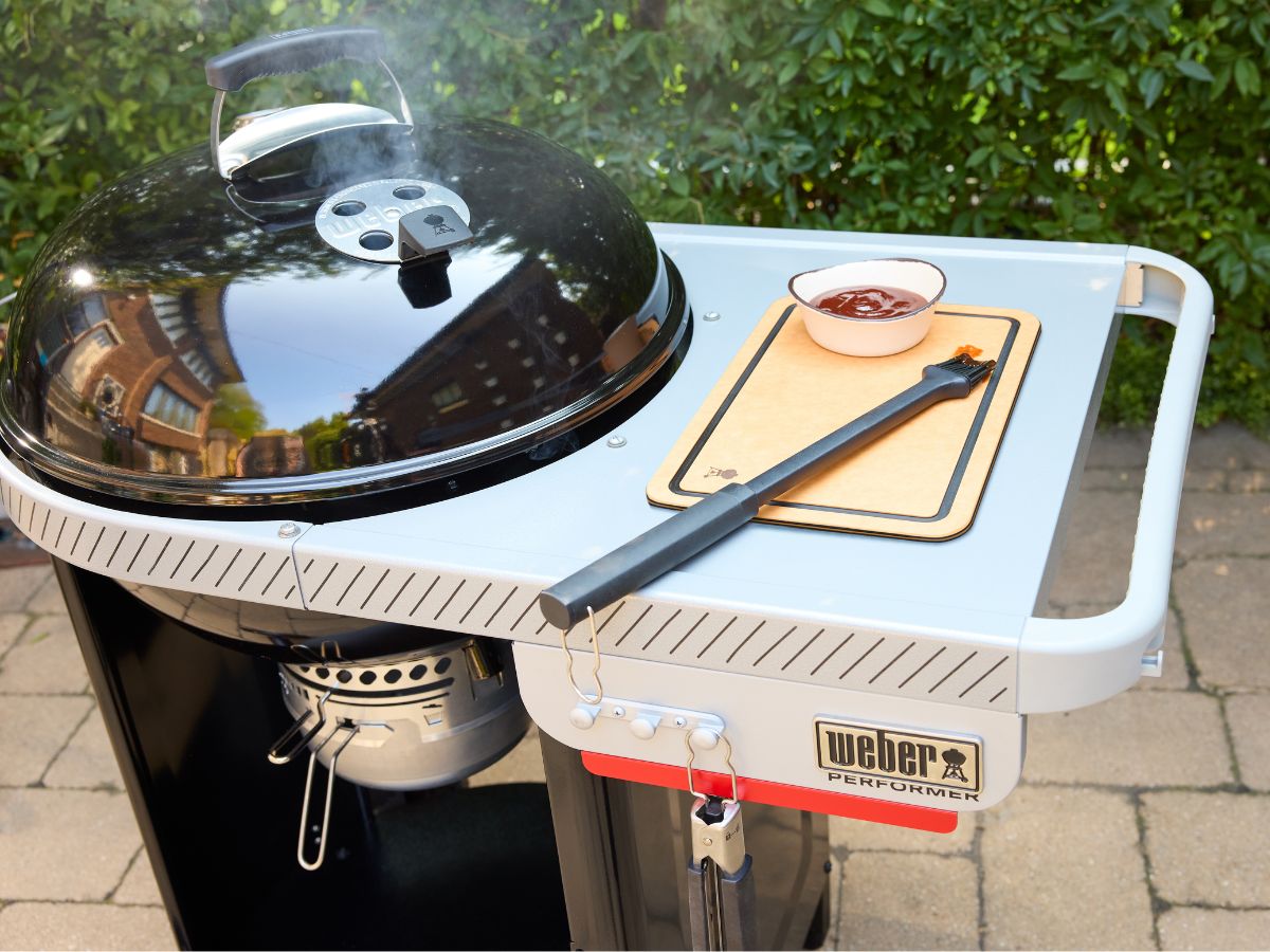Weber 22" Performer Charcoal Grill