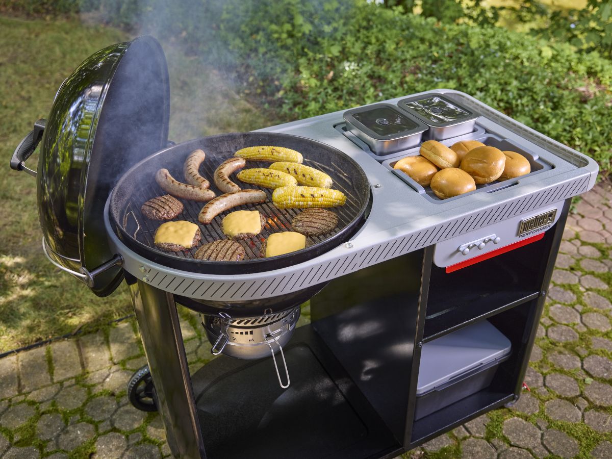 Weber 22" Performer Premium Charcoal Grill