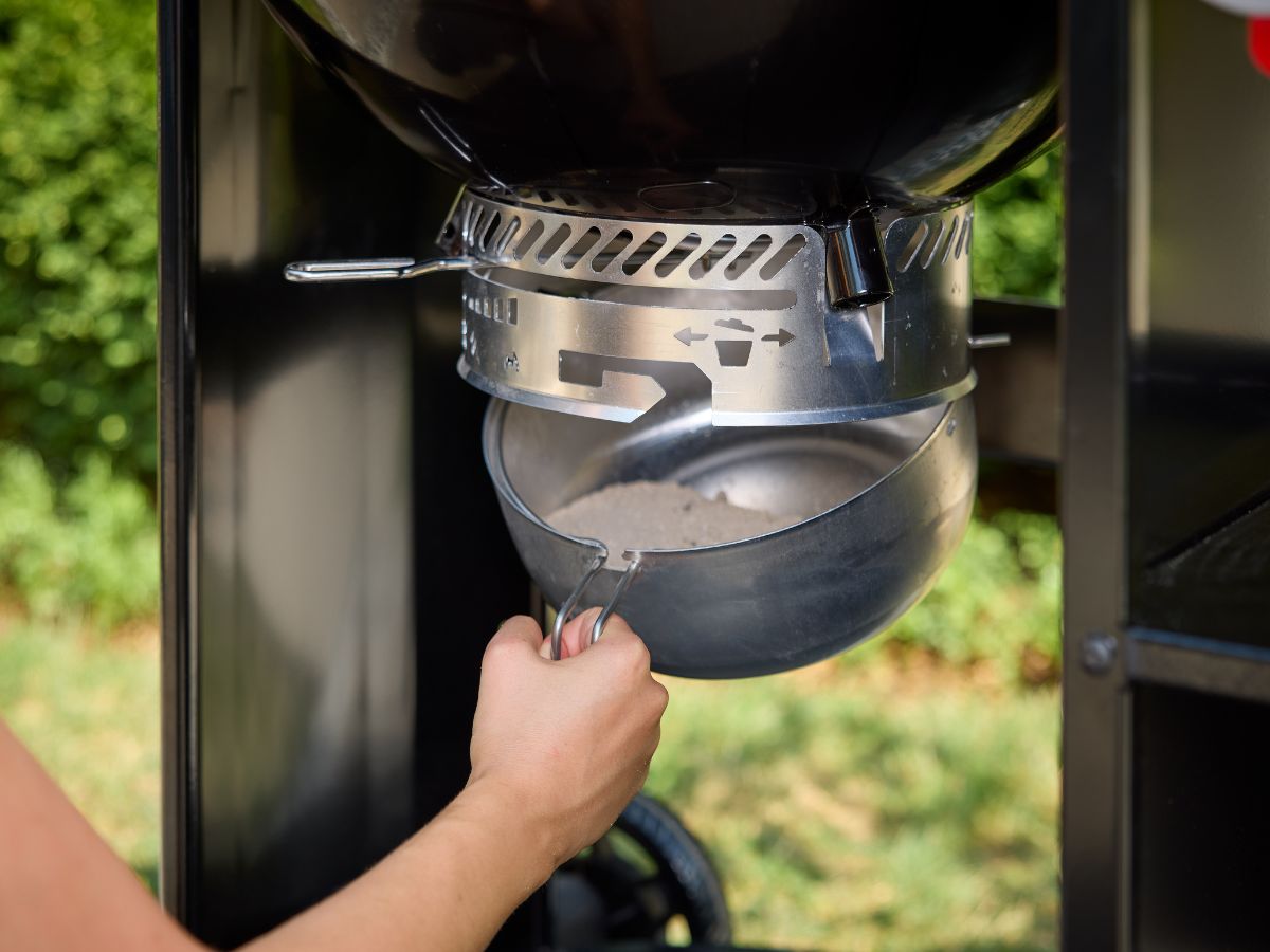 Weber 22" Performer Premium Smart Charcoal Grill