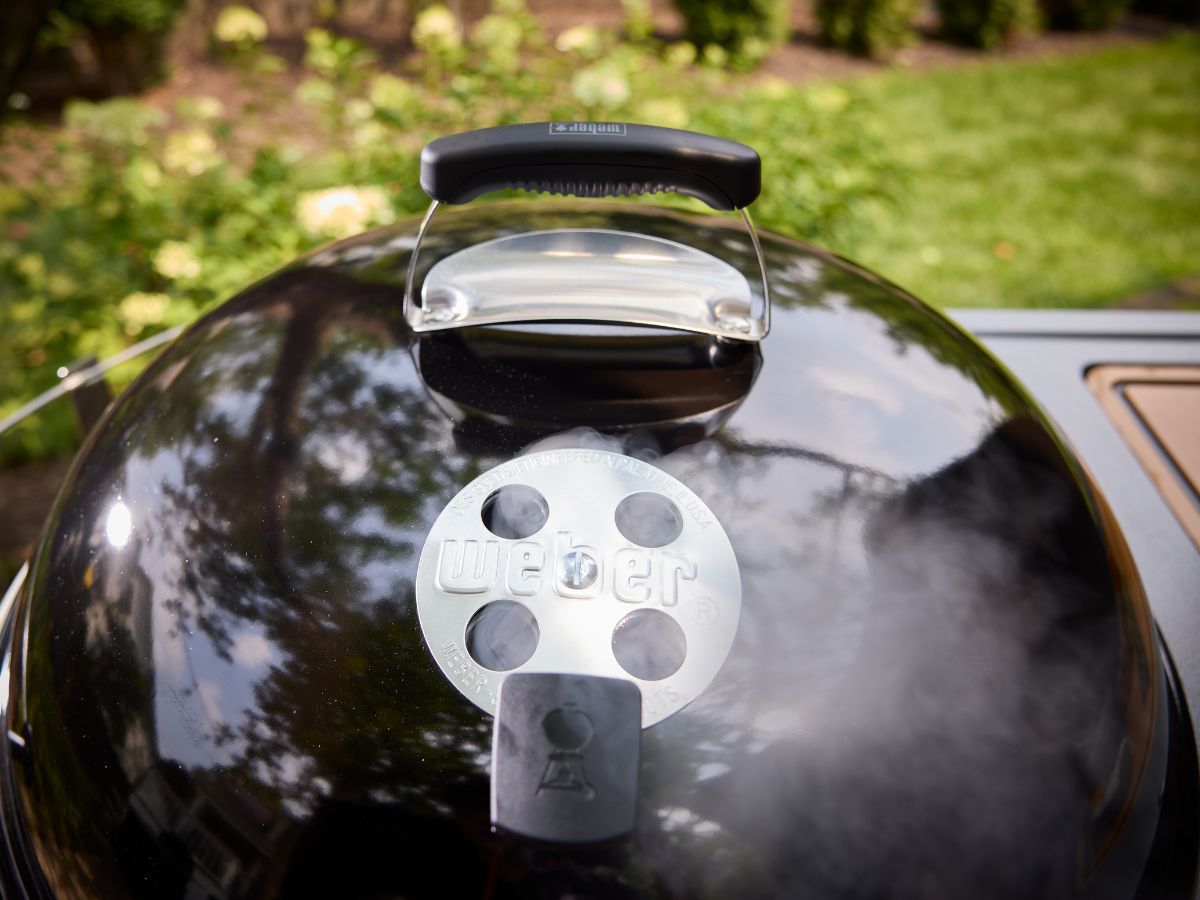 Weber 22" Performer Smart Charcoal Grill