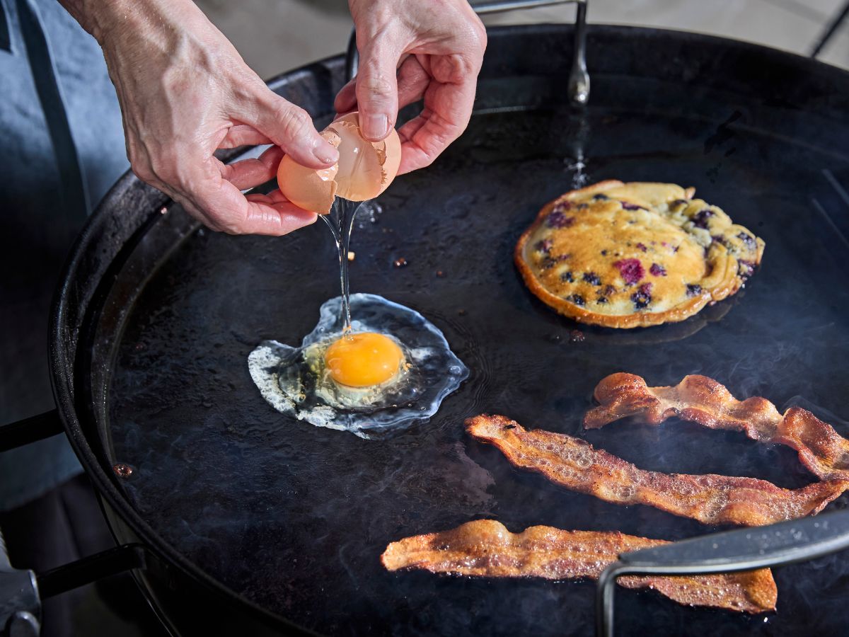 Weber Full-Size Griddle for 22" Kettle