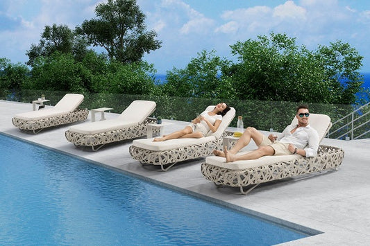 Curl Chaise Lounge